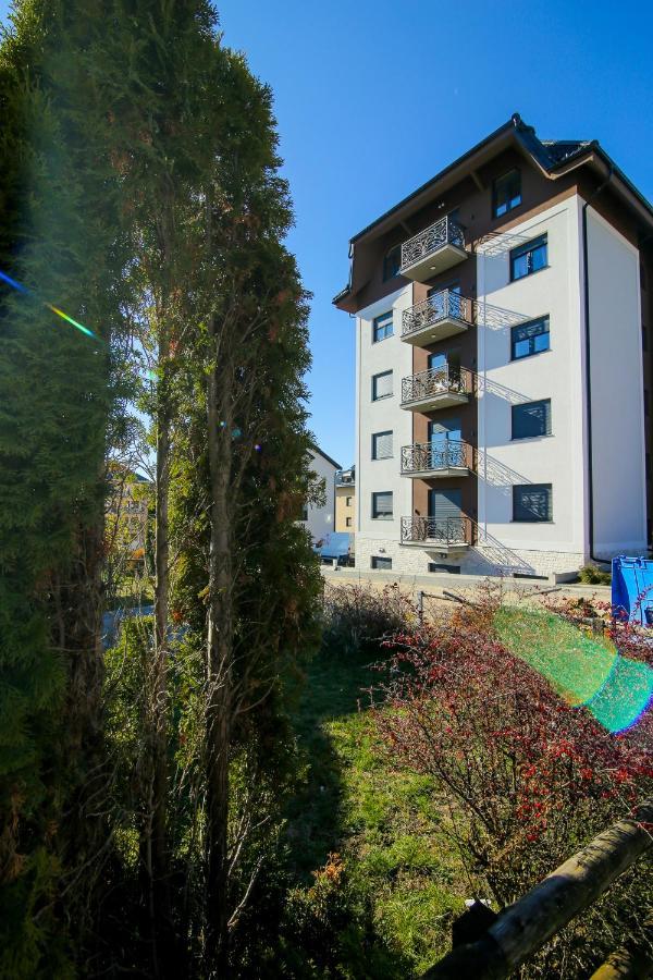 Ferienwohnung Narcis 18 - Novonamesten Apartman Sa Prelepim Panoramskim Pogledom Zlatibor Exterior foto